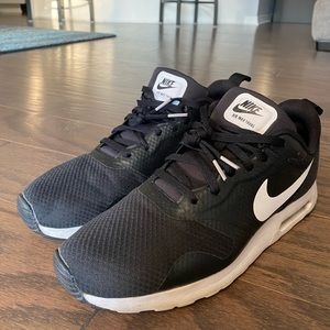 Nike Air Max Tavas